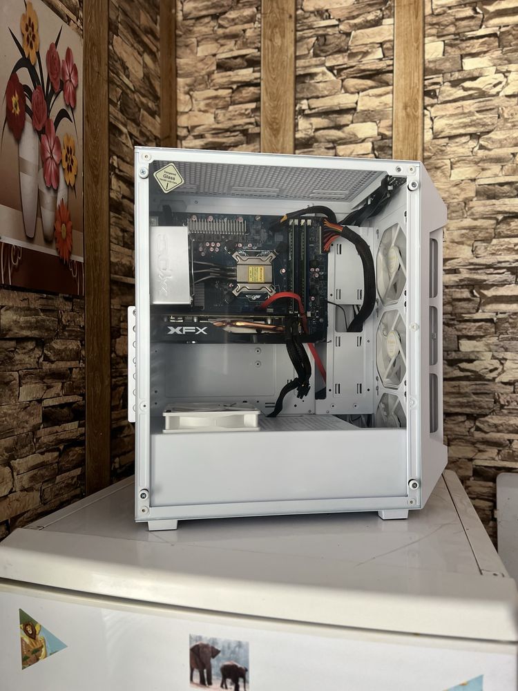 Геймърски Компютър / i5 6600 / 16GB RAM / RX570 8GB / 750W