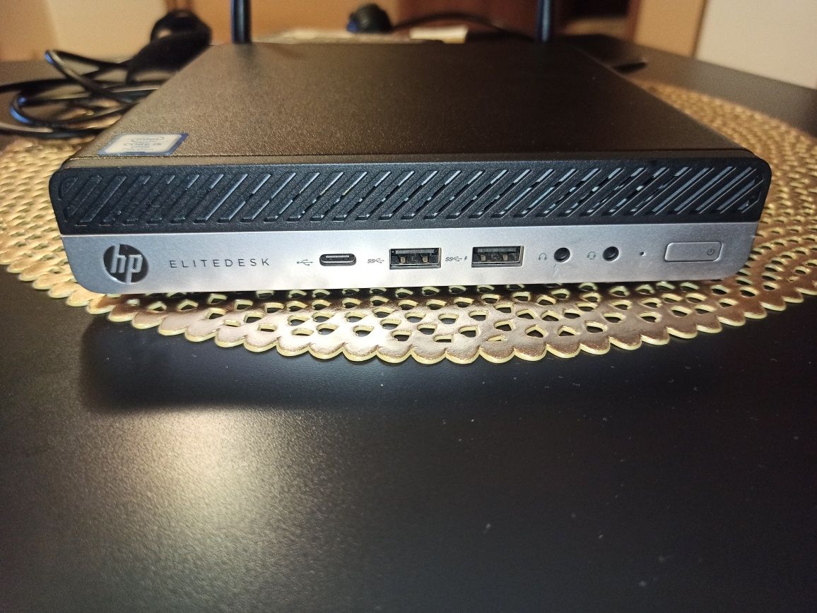 HP EliteDesk  Desktop Mini, лицензиран Windows 10