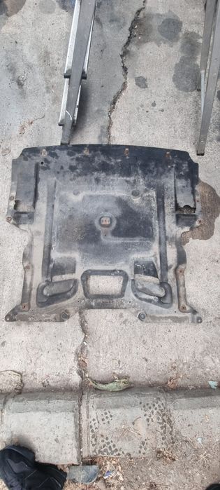 Scut motor bmw seria 5 f10 f11