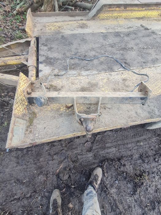 Cârlig remorcare nissan terrano ford maverick