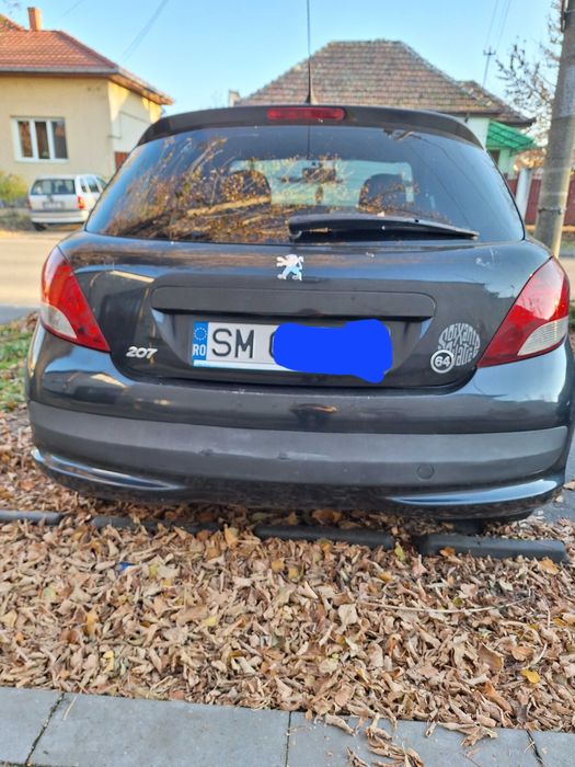 Vând peogeot 207, an de fabricatie 2010, model 2011, diesel