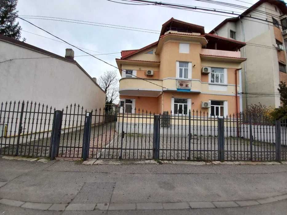 Central- Rudului- Sc.A / 2 apartamente cu 3 camereP+E