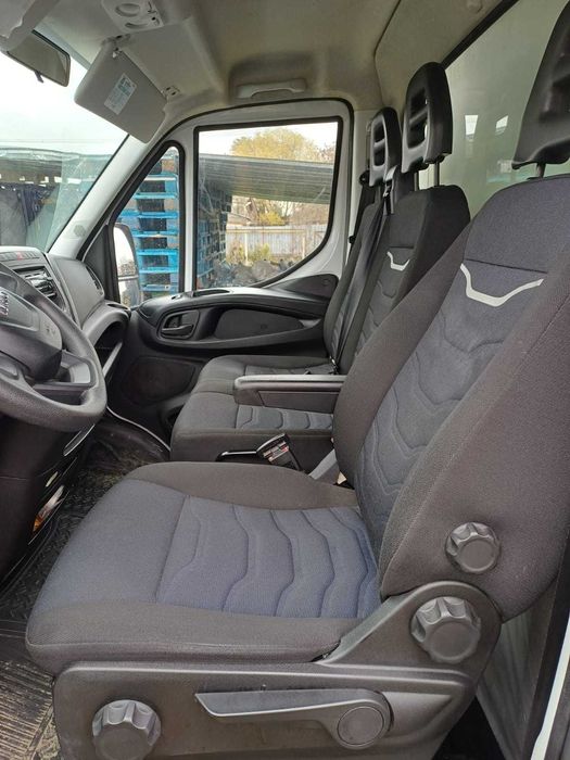 Iveco daily  35C16, se conduce cu permis cat b