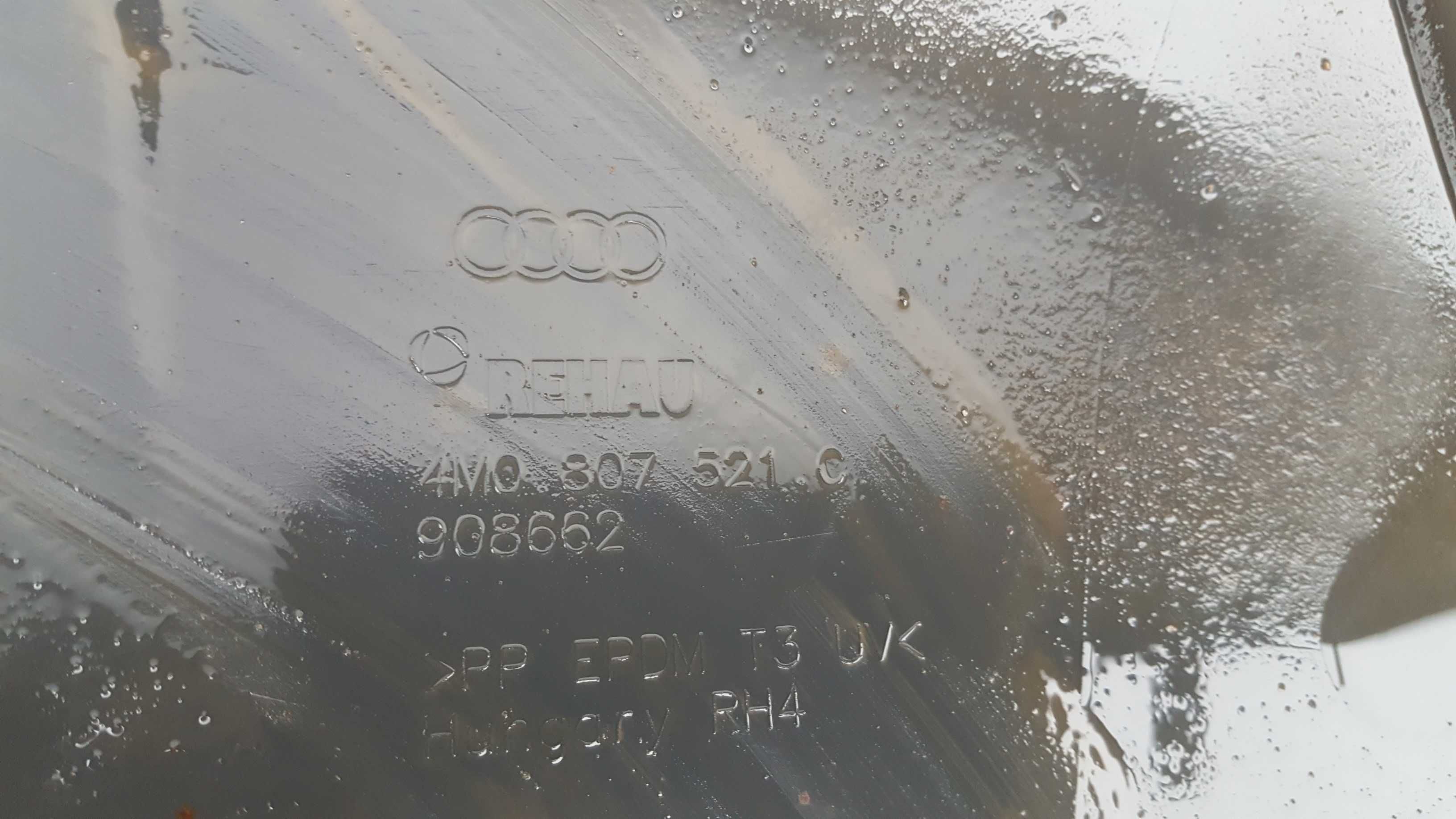 bara spate audi q7 2020