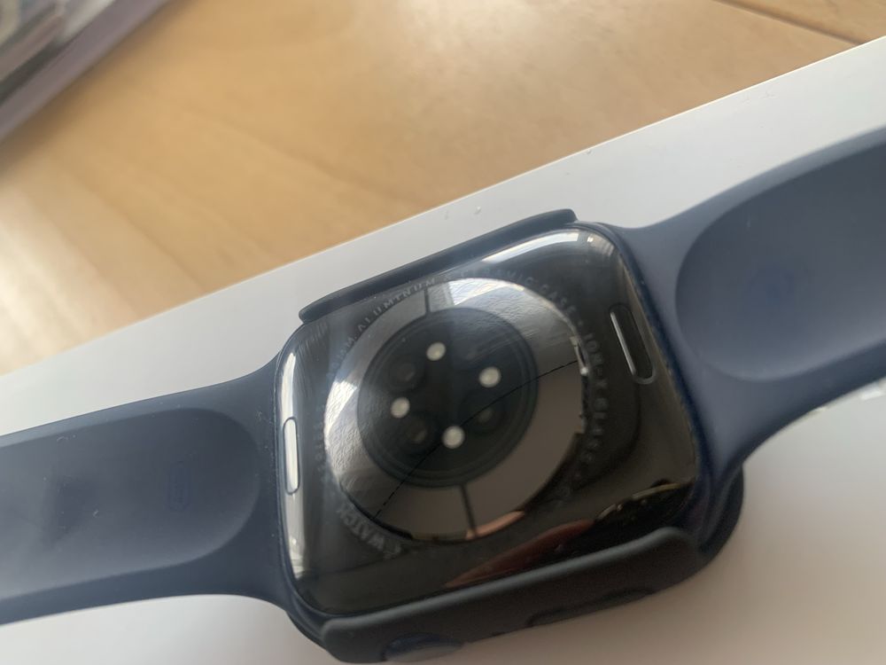 Apple Watch 6 44m