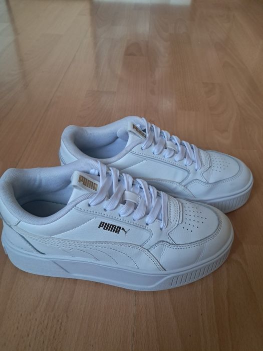 Маратонки PUMA. Размер 37, цвят бял, естествена кожа.   Без следи.