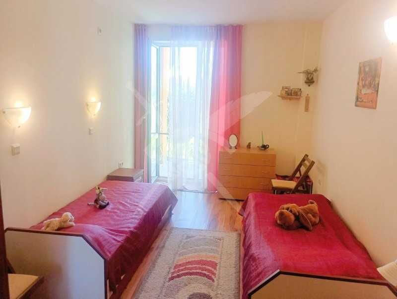 Продава се Двустаен апартамент в Ахелой - 65 кв.м за 816 €/кв.м - Снимка #1