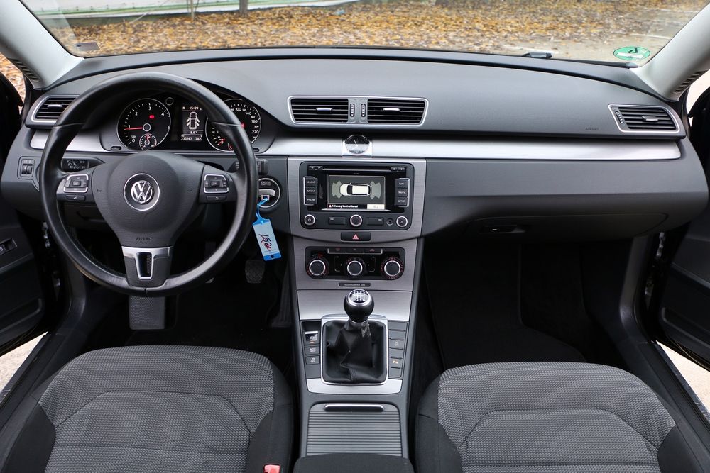 Vand Volkswagen Passat b7 Euro 5 Navi Clima Senzori