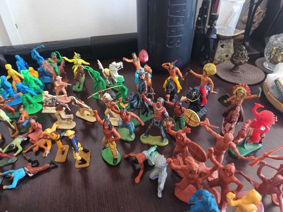 indieni si cowboy figurine jucarii