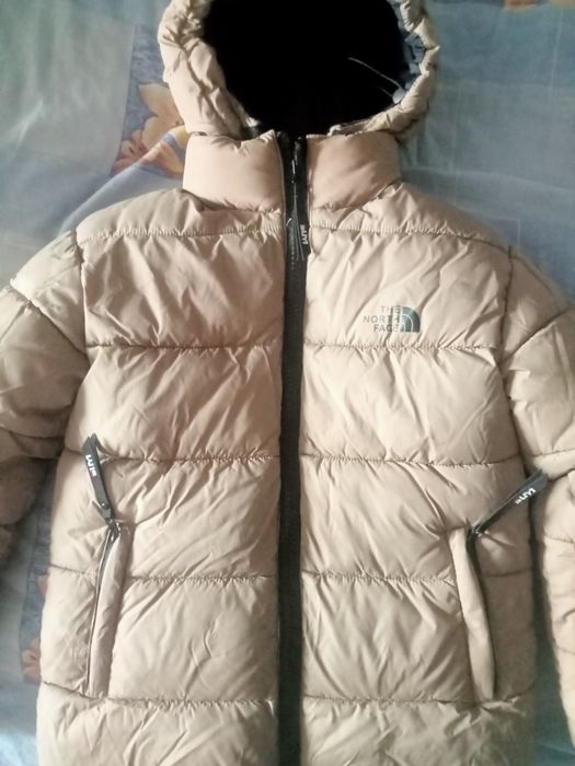 Продам пуховик детский для мальчиков.