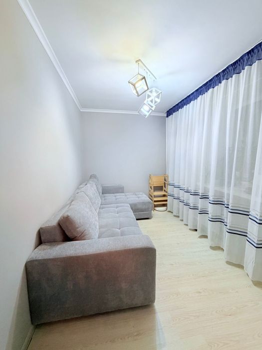 Продам диван угловой