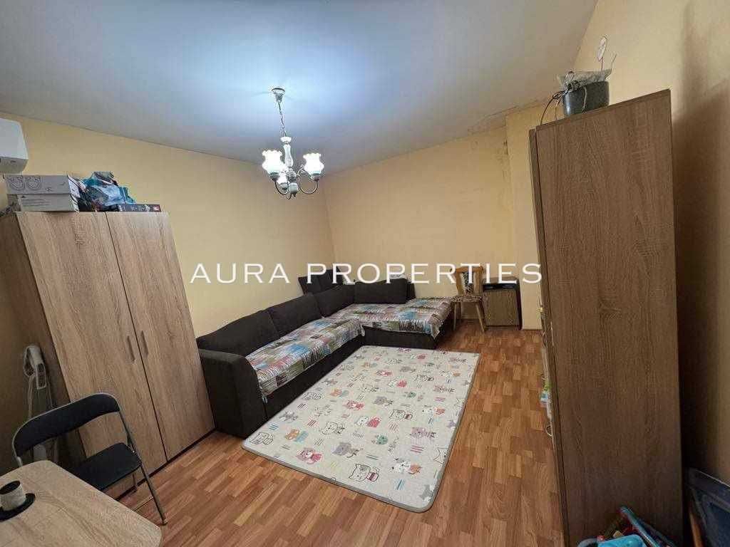 Продава се Двустаен апартамент в Разград, Център - 52 кв.м за 1275 €/кв.м - Снимка #2