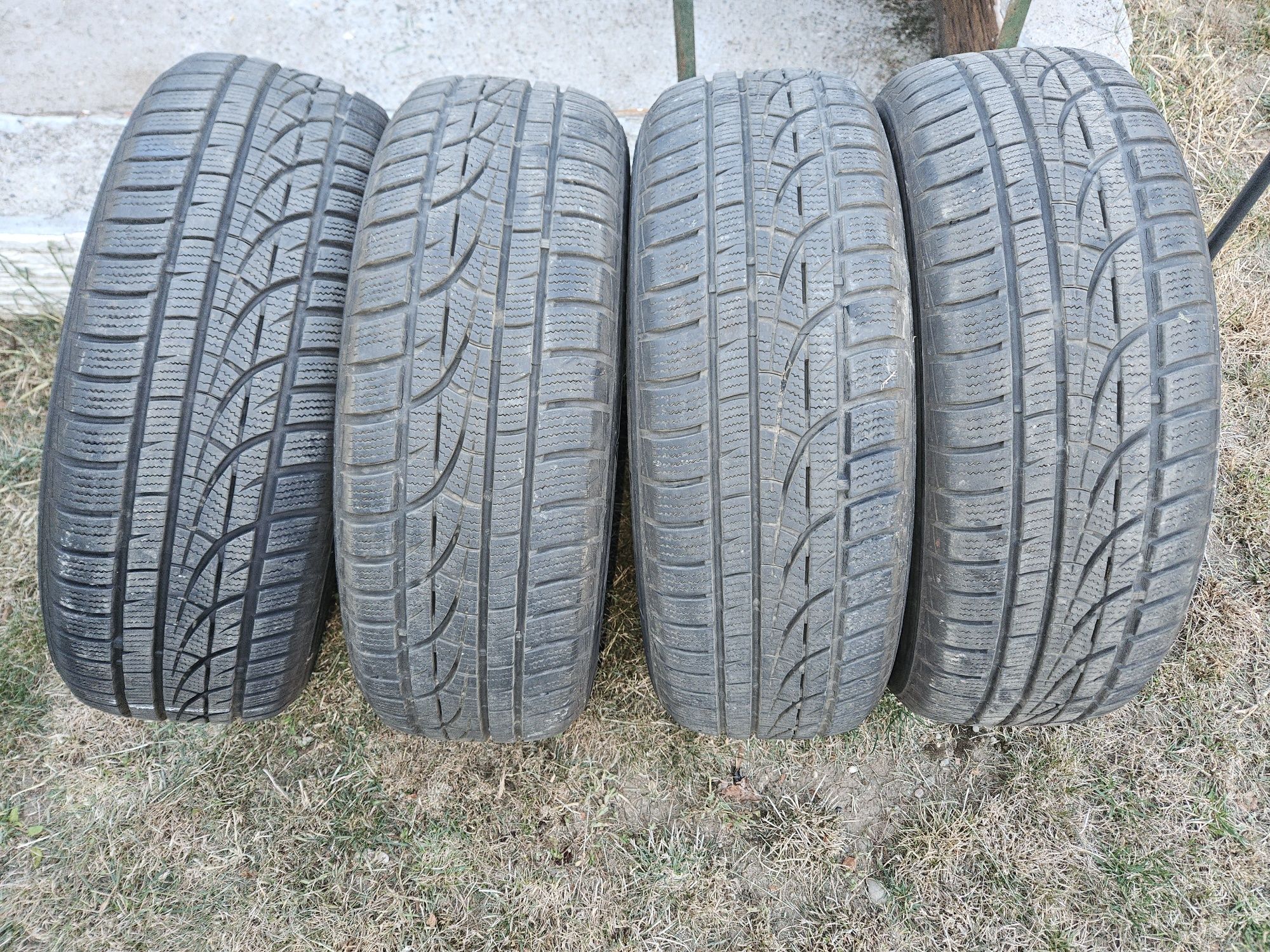 Гуми 215/60/17 HANKOOK