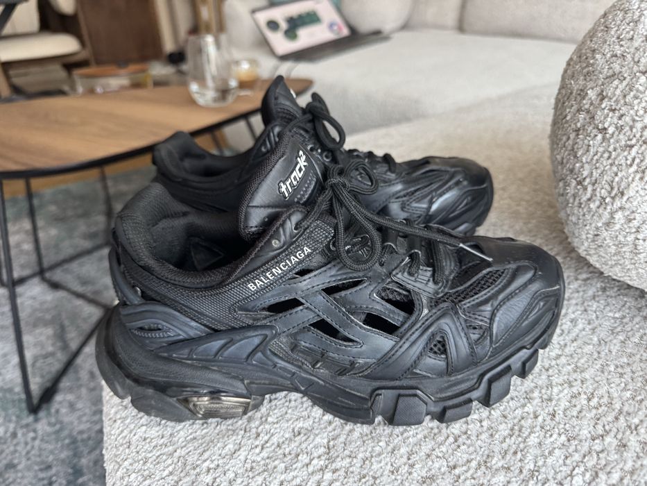 Balenciaga track 2 - 37