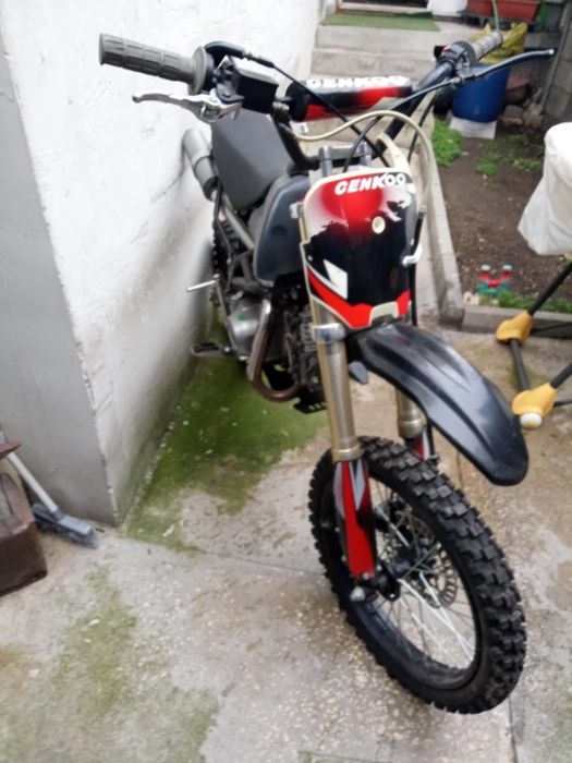 Кросов мотор 140см3 средна големина