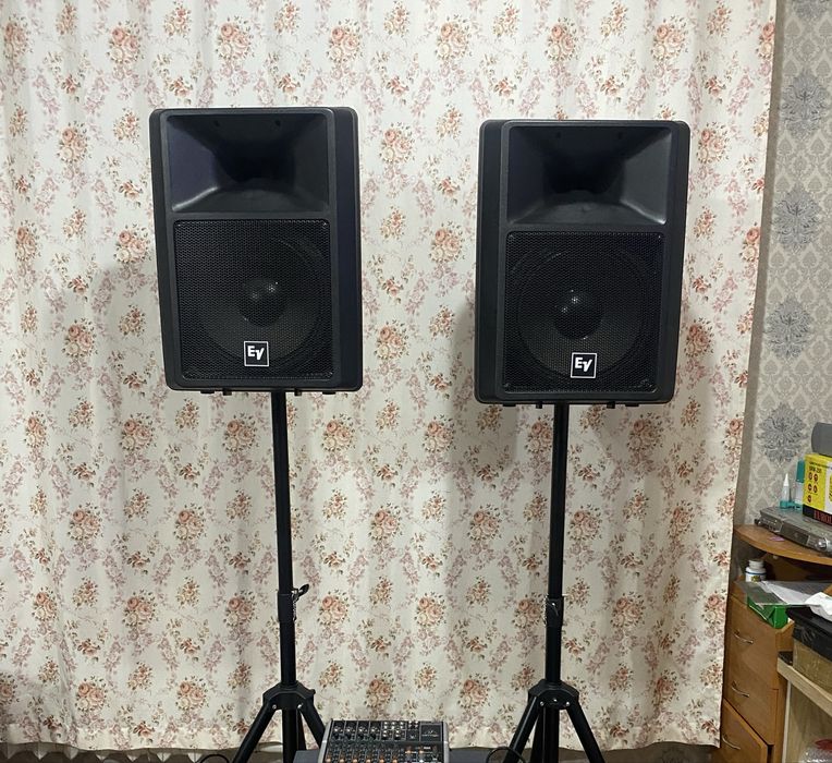 Electro-Voice SX300 Пассивная АС, 300 Вт., 12"