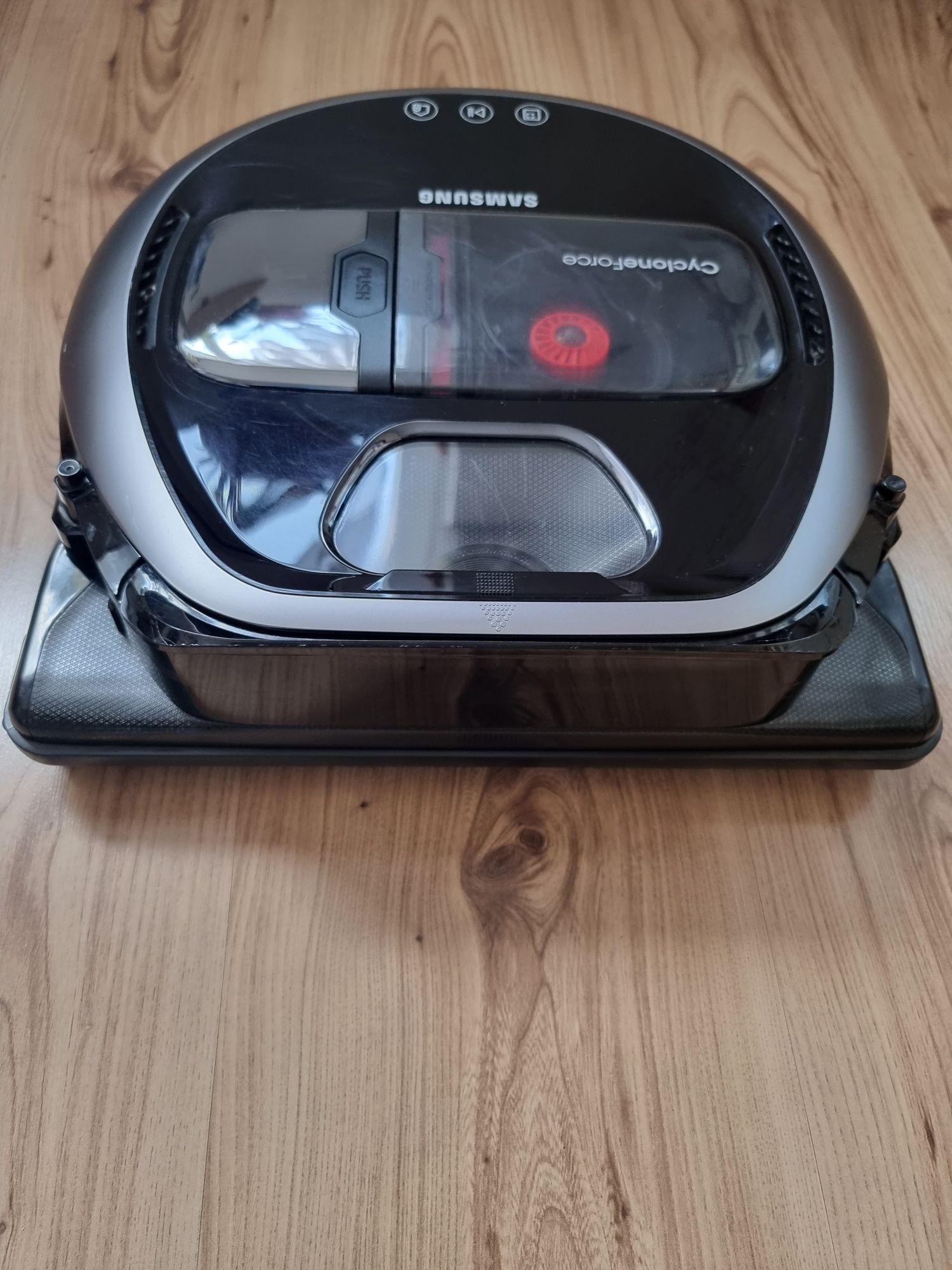 Samsung Vacuum Cleaner VR7000- прахосмукачка робот