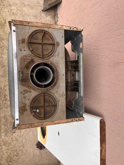 Vand centrala Ariston 2009 functionala sau pentru piese