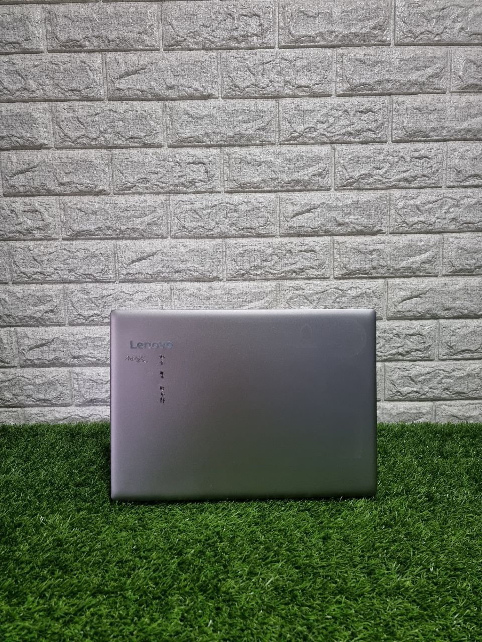 Lenovo ихчам Core i5 процессорлиг арзон вариант сураганлар учун махсус