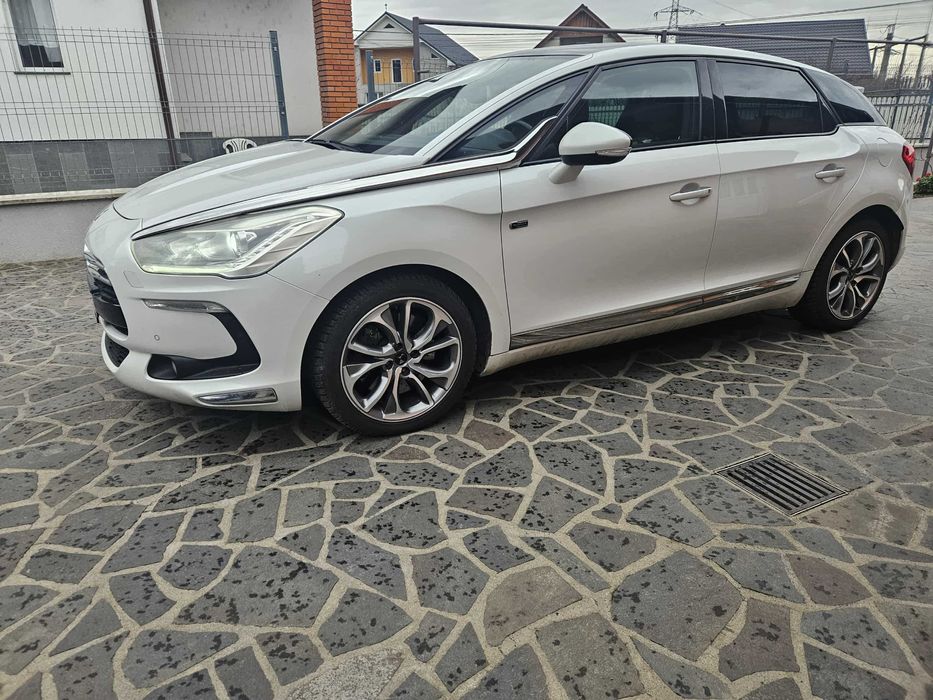 Citroen DS5 hybrid 4x4