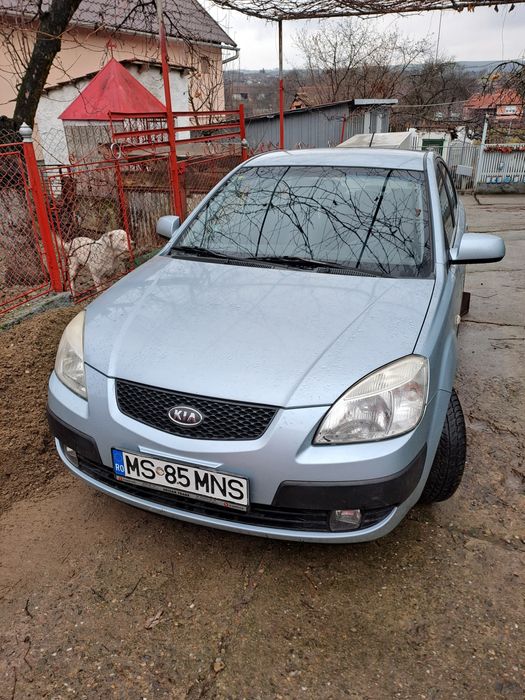 Kia rio 1.4 benzină
