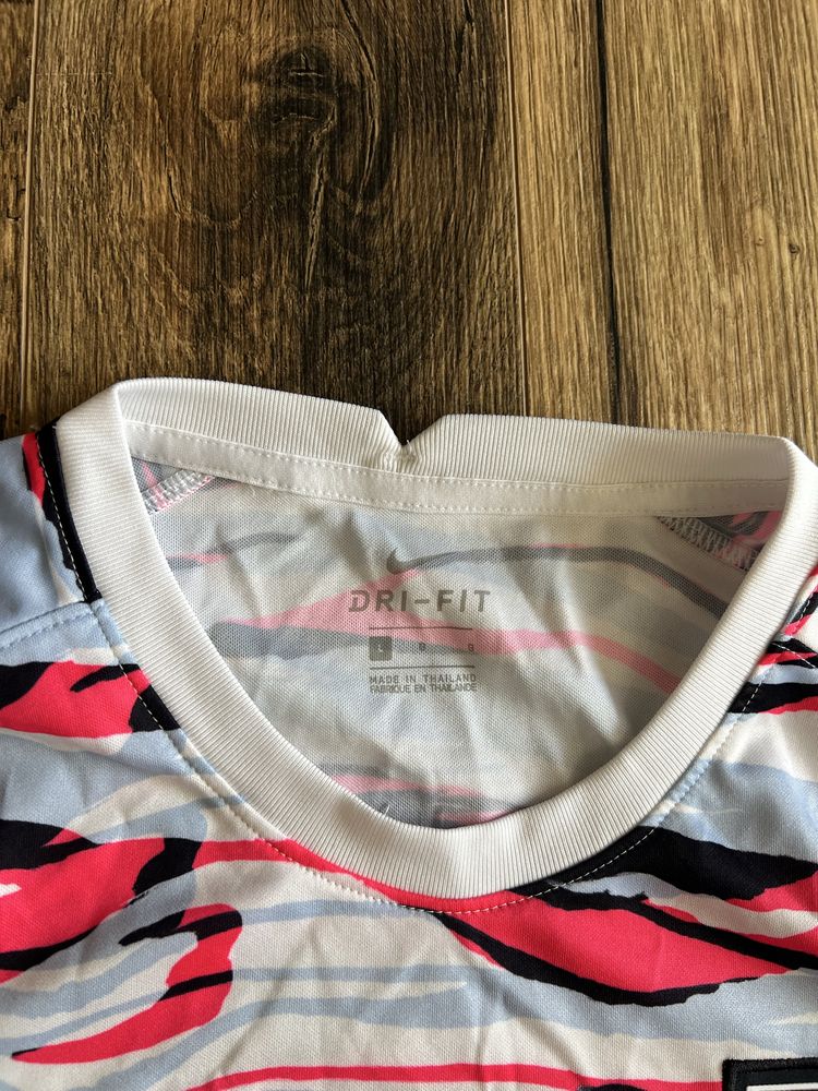 Nike Korea size L