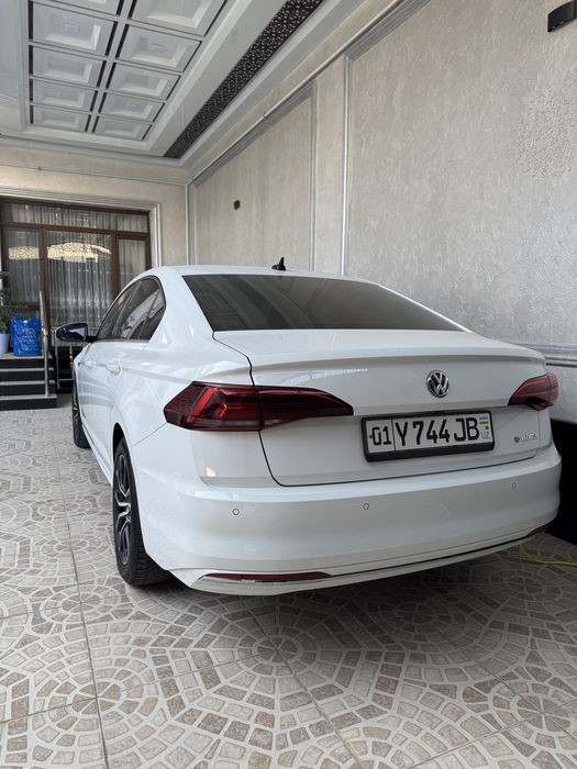 Volks wagen E Bora elektro mobil zapas hodi 280