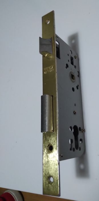 Broaste de usa intrare ap