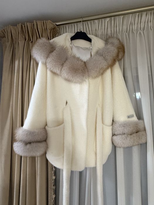 Haina alcantara cu blana vulpe