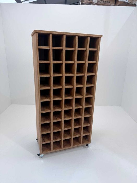 Raft compartimentat mobil 50 de spații de depozitare vin