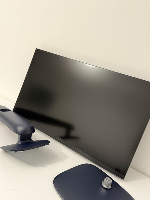 vand monitor gaming Dell Alienware 27” AW2725DM - 180 hz