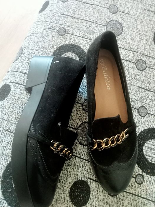 Продаю туфли р 37.