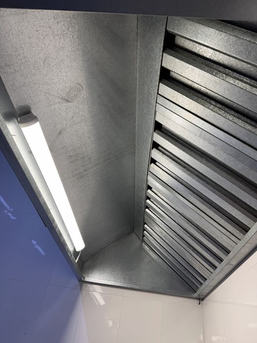 Вытежка новая размер 1 на 4 метр.