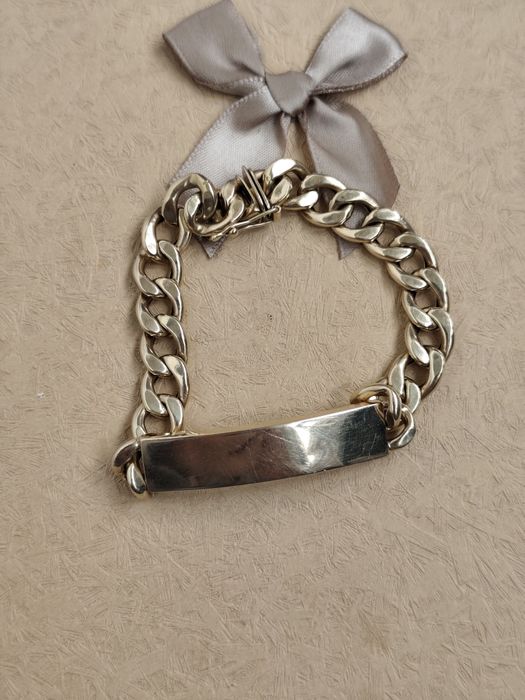 Златна гривна 585