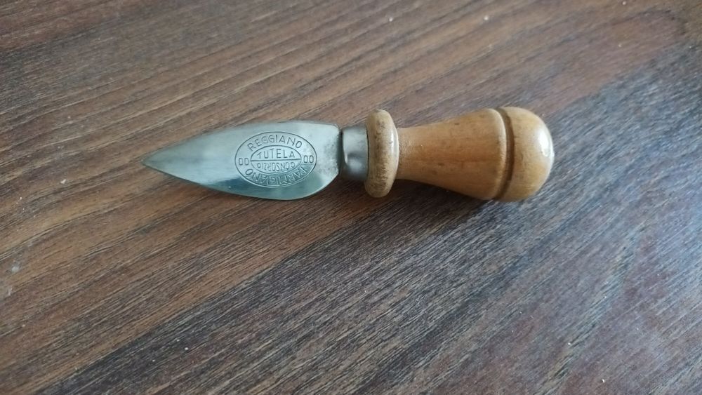 Cutit de branza cuțit de Parmigiano Reggiano