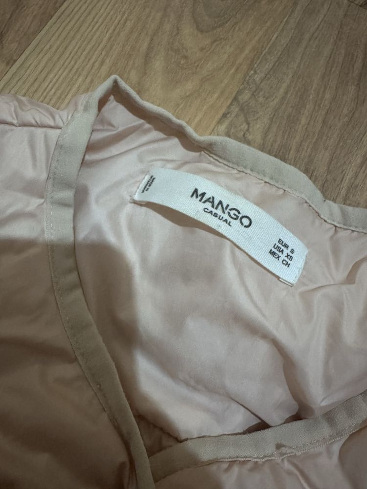 Преходно яке на Mango