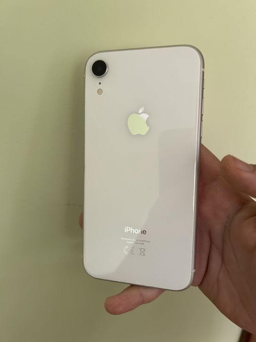 iPhone XR 64GB White Перфектен Отключен