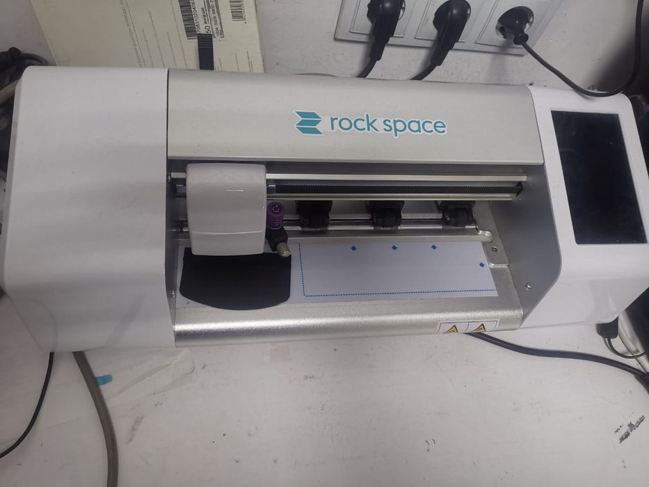 Защитное стекло скин плёнка гидрогелевая броне плёнка