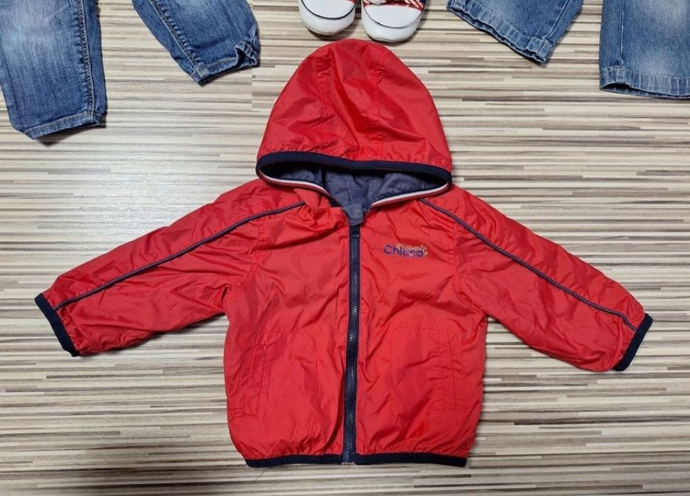 Lot hăinuțe 6-9 și 9-12 luni Disney, H&M , Chicco.