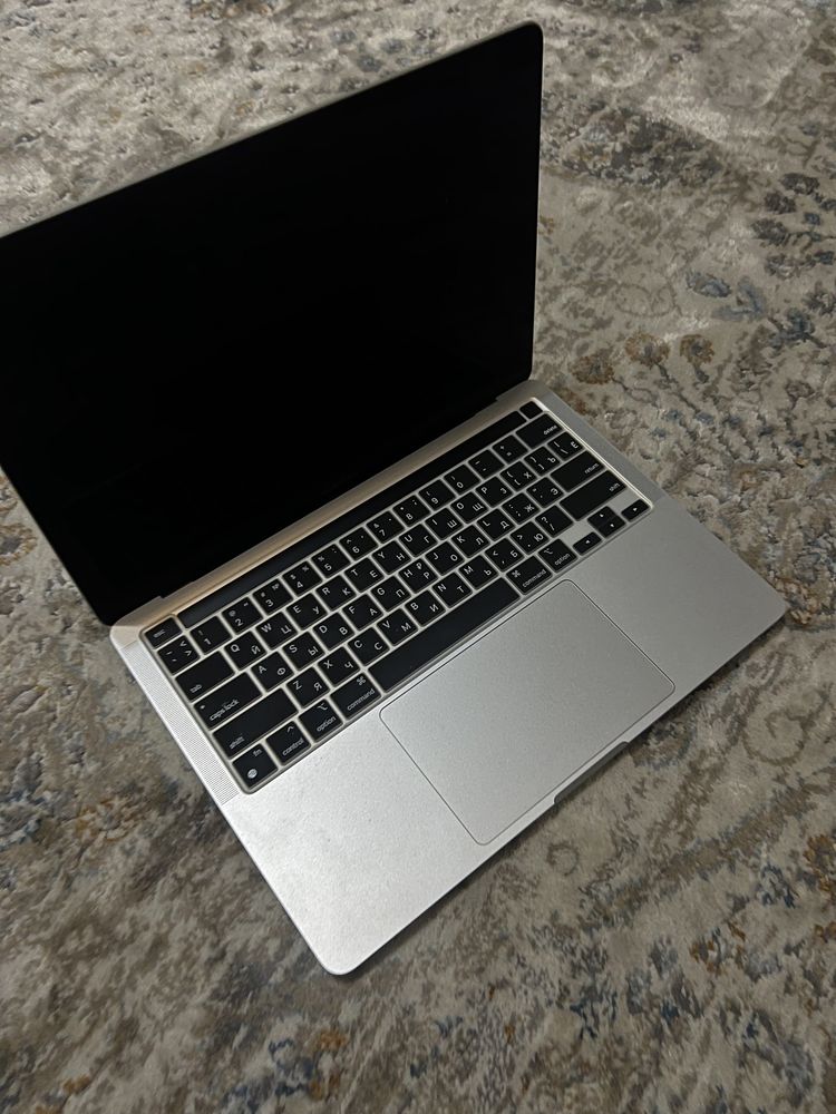 Macbook PRO 13 , m2 , 2022