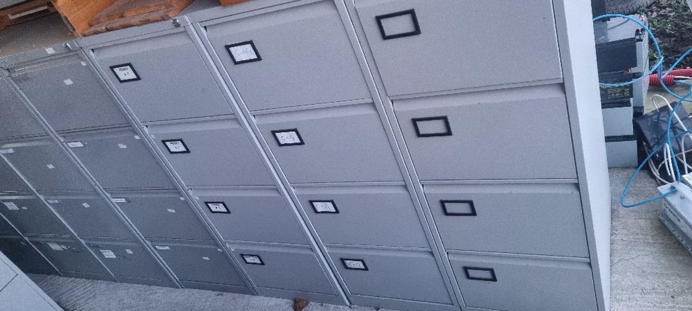 Dulap metalic 4 sertare