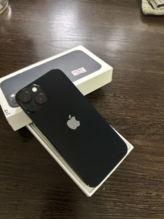 Продам айфон 13