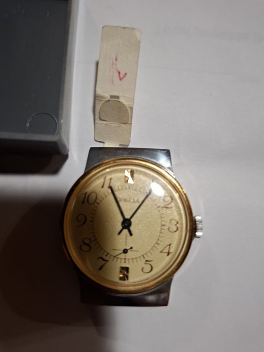 Продавам часовник Победа СССР