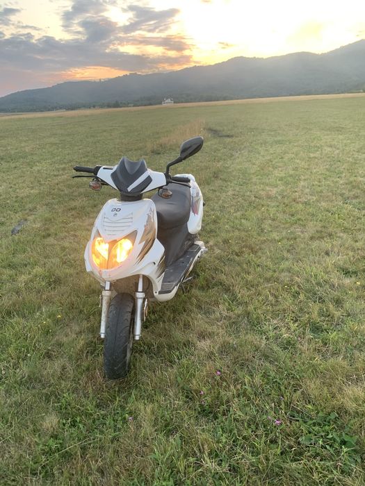 Vad scuter de 49cc vand sau schimb