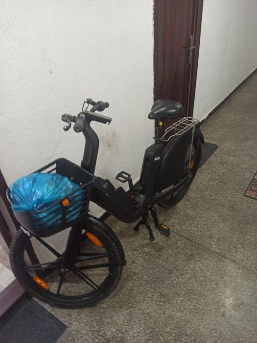 Bicicleta electrica okai fara baterie