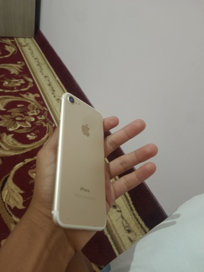 Iphone 7 64/8 GB