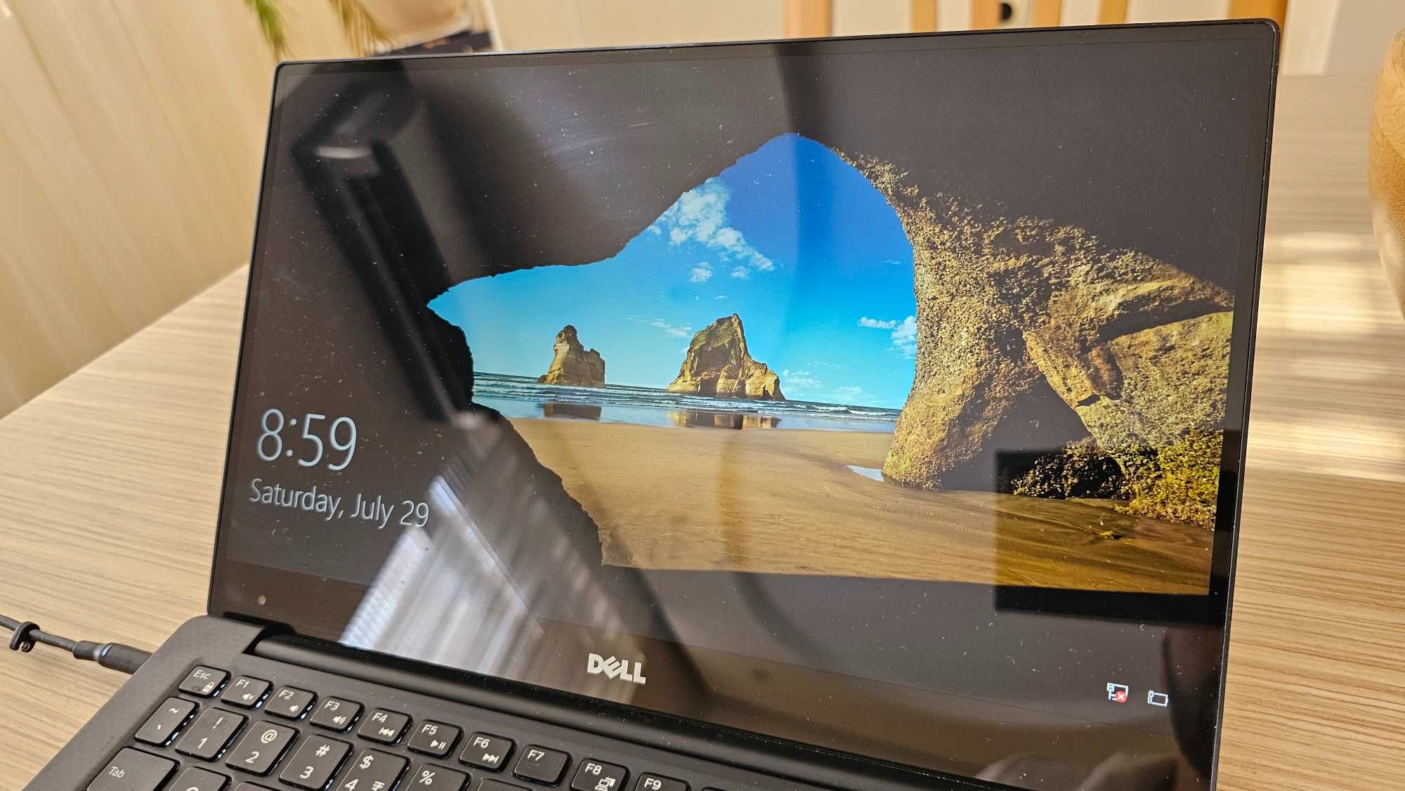 Лаптоп Dell XPS 13" (4К Touch) 9360