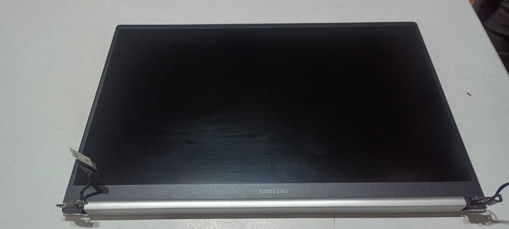 Ansamblu Display Laptop Samsung NP750XDA