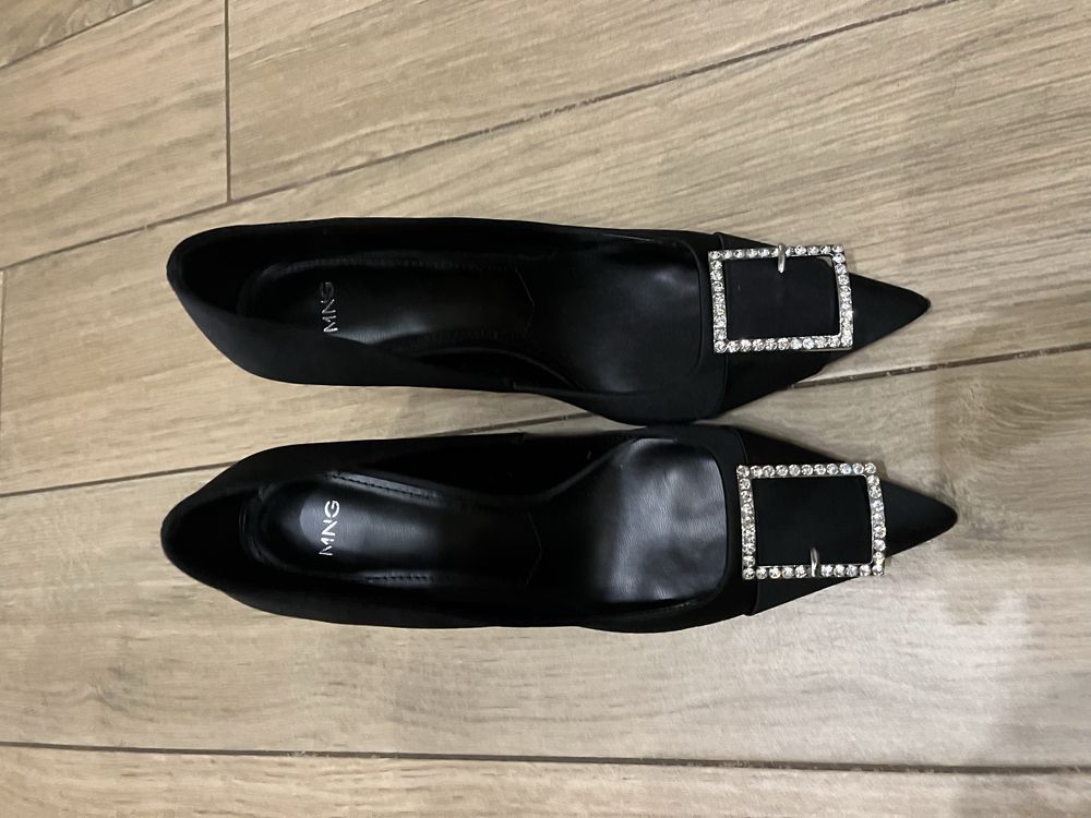 Vand pantofi Mango