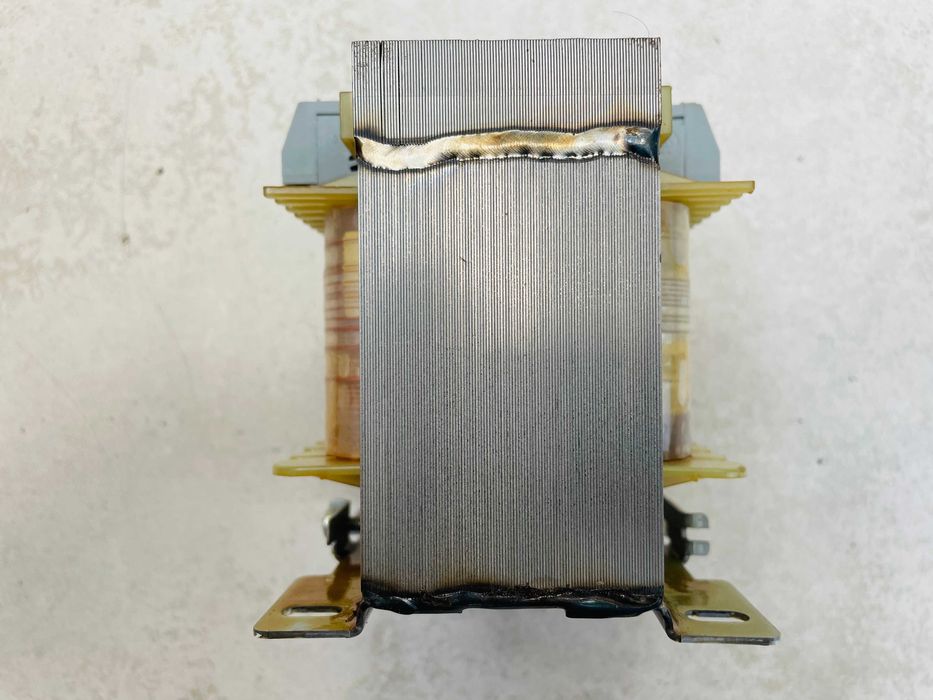 Transformator de separatie.